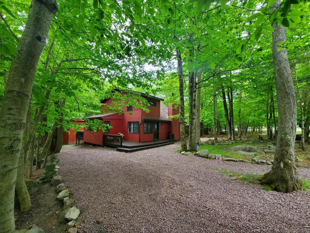 Chalet Renovated Near Casino, Camelback , Kalahari 4Bdrms Firepit Hot Tub Game Room Tobyhanna Εξωτερικό φωτογραφία