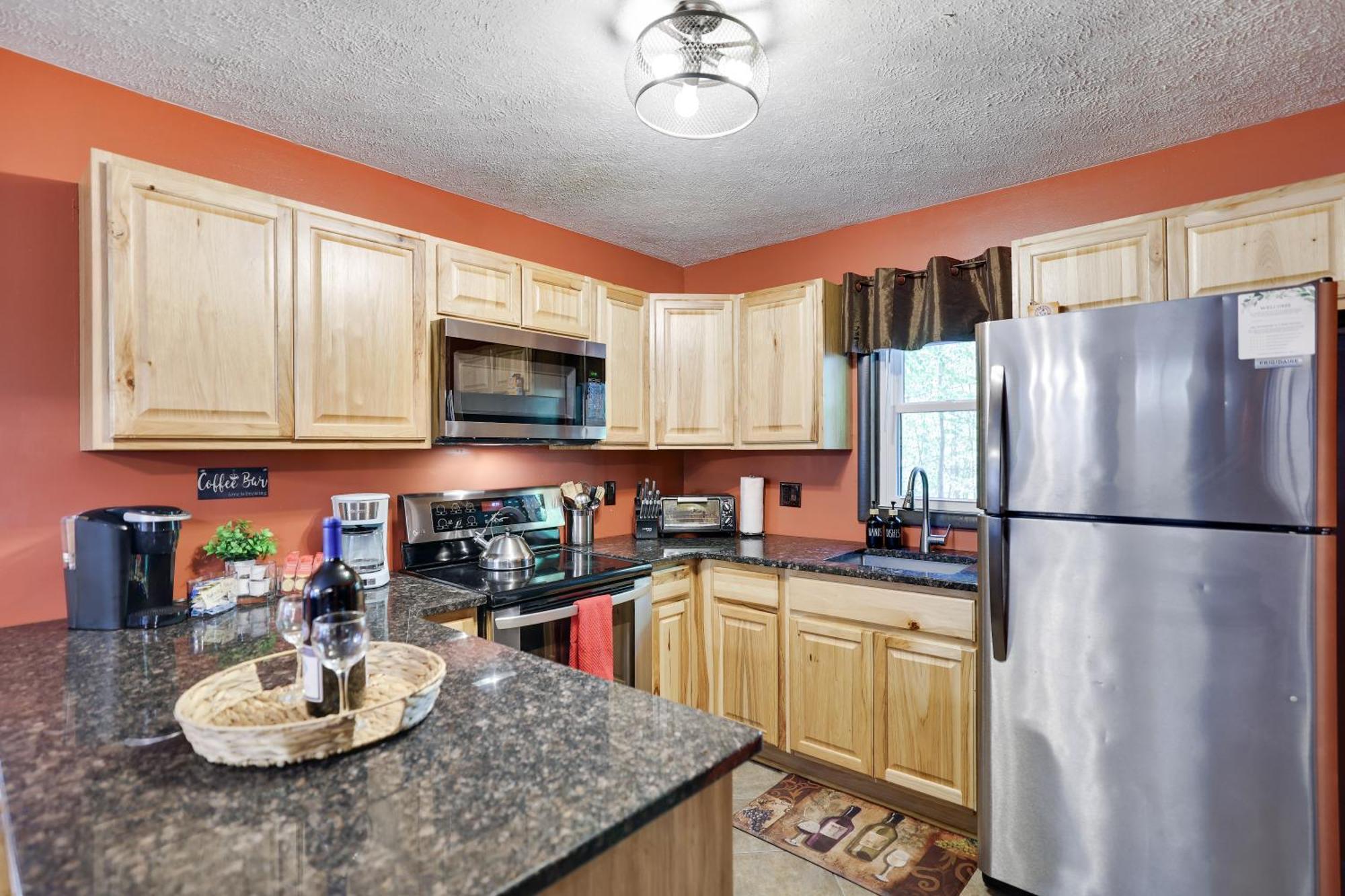 Chalet Renovated Near Casino, Camelback , Kalahari 4Bdrms Firepit Hot Tub Game Room Tobyhanna Εξωτερικό φωτογραφία