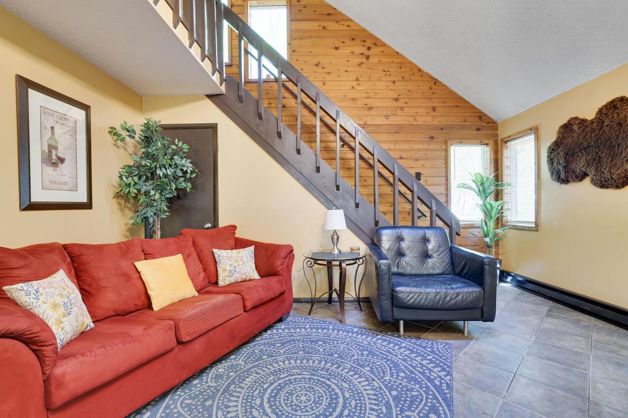 Chalet Renovated Near Casino, Camelback , Kalahari 4Bdrms Firepit Hot Tub Game Room Tobyhanna Εξωτερικό φωτογραφία